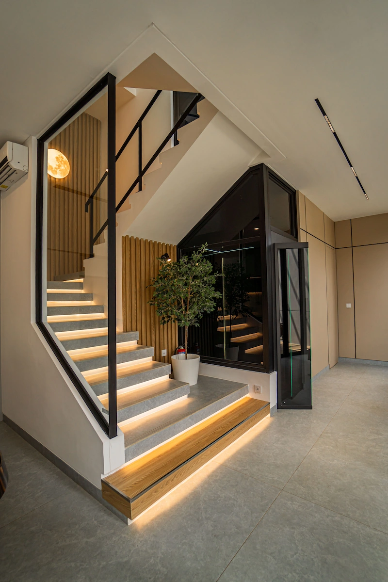 Tangga Rumah Mewah Minimalis