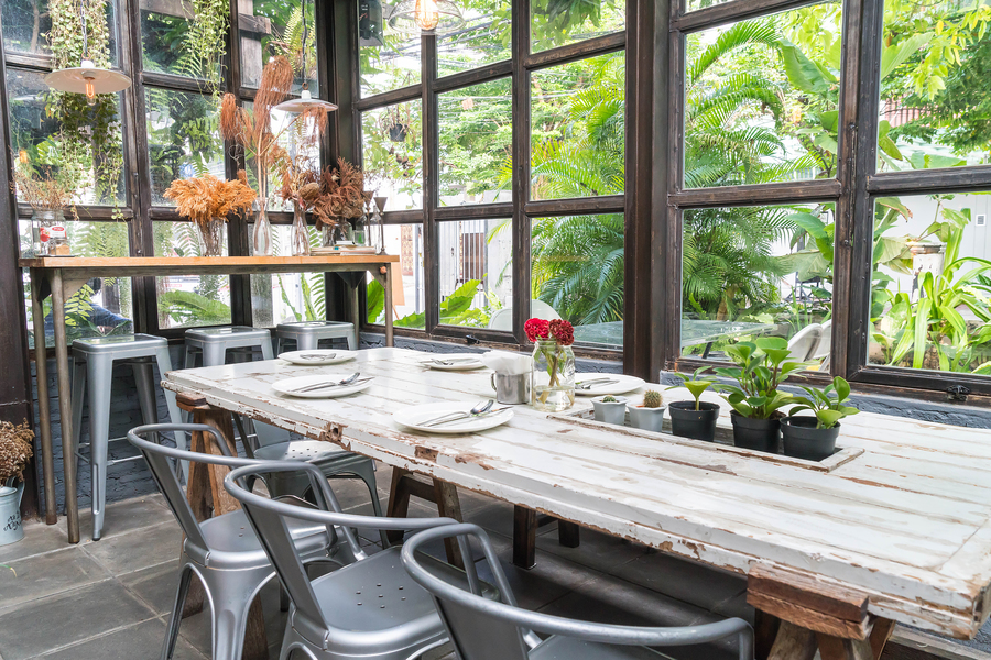 Ruang makan ala cafe